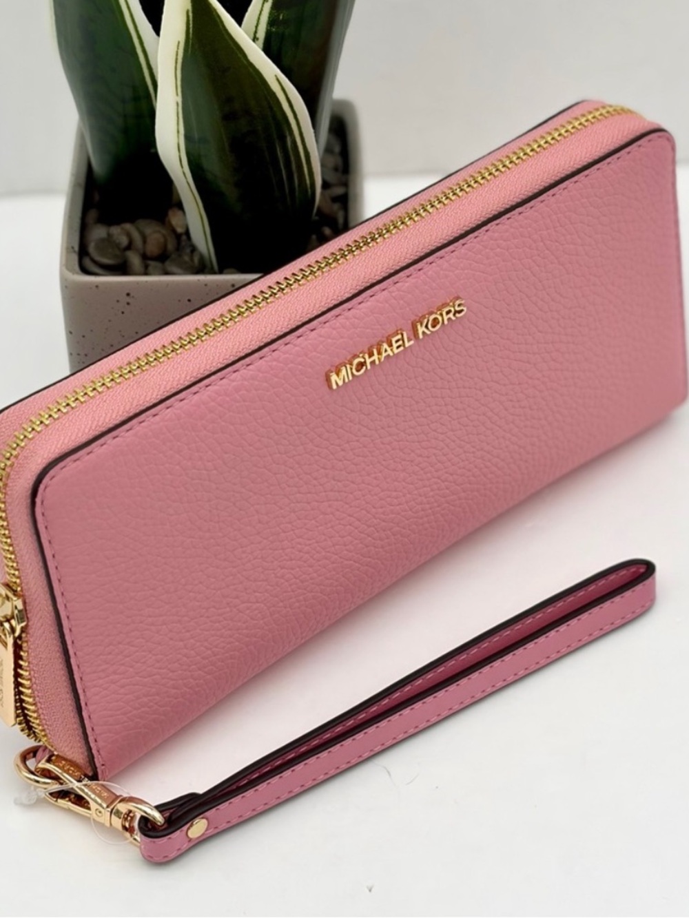 Michael Kors large Continental
Wallet Wristlet - Picture 4 of 7